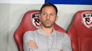 Domenico Tedesco'dan derbi mesajı: Sabırsızlıkla bekliyorum