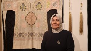 "Dualı Sultan Gömlekleri" sergisi Mardin'de