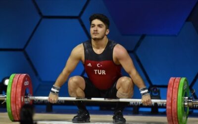 Dünya rekortmeni Muhammed Furkan'ın gözü olimpiyat madalyasında