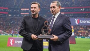 Dursun Özbek'ten Ajax maçı açıklaması! "Amacımız zirveye tırmanmak"