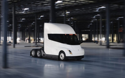 Elektrikli dev yolda: Tesla Semi kağıt üzerinde ne, gerçekte ne kadar gidiyor?