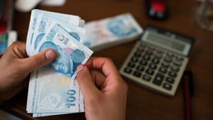 Emekliler için yarışa girdiler: Bankalardan promosyon kapışması