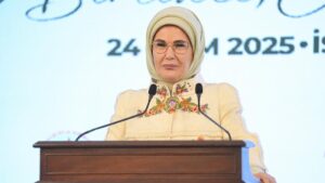 Emine Erdoğan: Döngüsel şehirler kurabiliriz