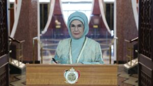 Emine Erdoğan, Kuveyt'te Al Salam Sarayı Müzesi'ni ziyaret etti
