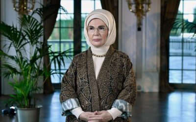 Emine Erdoğan'dan 29 Ekim Cumhuriyet Bayramı mesajı: Büyük bir atılımın adıdır Cumhuriyet