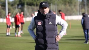 Erol Bulut'tan Galatasaray maçı mesajı! "Her şeyimizi vermeliyiz"