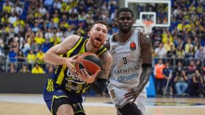Fenerbahçe Beko, Dubai'ye farklı mağlup