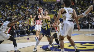 Fenerbahçe Beko, evinde Kızılyıldız'a diş geçiremedi