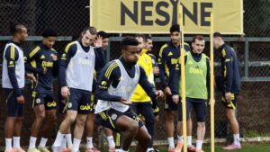 Fenerbahçe derbi hazırlıklarını sürdürdü