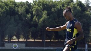Fenerbahçe Dinamo Zagreb maçının hazırlıklarını tamamladı