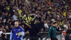 Fenerbahçe-Stuttgart maçında dikkat çeken kare! Tedesco ve Nene…