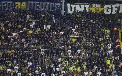 Fenerbahçe taraftarından futbolculara tepki!