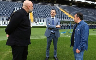 Fenerbahçe'de Chobani Stadı'nda hibrit çim yenilendi