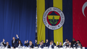 Fenerbahçe'de flaş gelişme! Gerginlik sonrası ara verildi