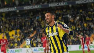 Fenerbahçe'de kadro dışı kararının nedeni belli oldu! Cenk Tosun ve İrfan Can Kahveci…