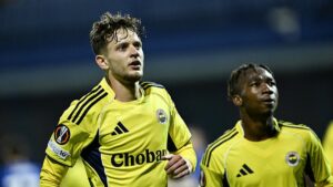 Fenerbahçe'nin yıldızına 3 talip birden! Devre arasında teklif yapacaklar