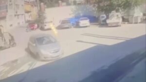 Fırına dalan otomobil ortalığı savaş alanına çevirdi… O anlar kamerada