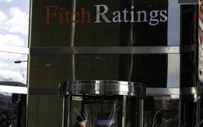 Fitch Ratings, Sasa Polyester'in kredi notunu düşürdü