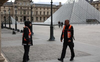 Fransa'dan dikkat çeken 'Louvre' kararı! Hepsi taşındı