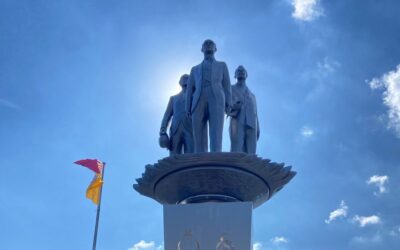 Galatasaray'da Gazi Mustafa Kemal Atatürk, Tevfik Fikret ve Ali Sami Yen Anıtı'nın açılışı yapıldı