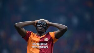 Galatasaray'da Victor Osimhen endişesi! Eski sakatlığı…