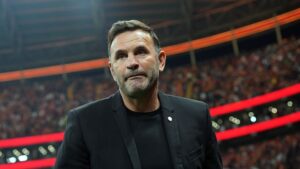 Galatasaray’dan Okan Buruk’a yeni sözleşme! Maaşı ortaya çıktı