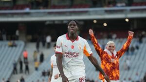 Galatasaray'dan Wilfried Singo kararı! Frankfurt maçı sonrası…