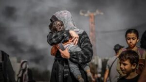 Gazze'de son 24 saatte 61 Filistinli hayatını kaybetti