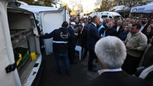 Gebze'de acı veda! Bir ailenin 4 ferdi toprağa verildi