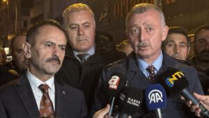 Gebze'de bina ve zemin taramaları devam ediyor