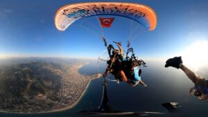 Gökyüzüne Yolculuk: Türkiye'deki en güzel 5 paraşüt şehri