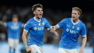 Gol düellosunda kazanan Napoli