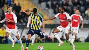 Gol ofsayta takıldı! Fenerbahçe-Fatih Karagümrük maçında…