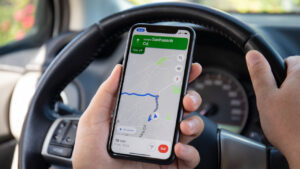 Google Haritalar’a tuhaf ama faydalı yeni güç tasarrufu modu geliyor