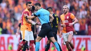 Göztepe'den kırmızı kart isyanı! "Her sene aynı film!"