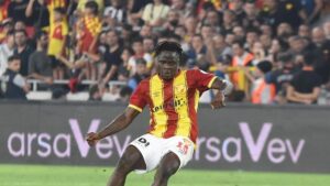 Göztepe'nin orta saha oyuncusu Junior Olaitan değeri artıyor!