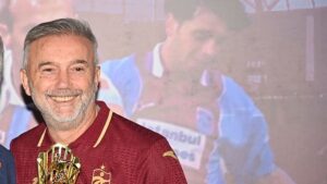 Hami Mandıralı'dan Trabzonspor taraftarına çağrı: Şampiyonluk isteniyorsa o tribünler dolmalı!