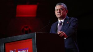Her fırsatta Türkiye'yi kötülüyor: Özgür Özel yine bildiğimiz gibi