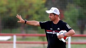 Hesap.com Antalyaspor'da Emre Belözoğlu dönemi sona erdi!