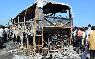 Hindistan'da otobüs faciası… 19 kişi öldü