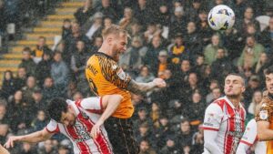 Hull City'den evinde 3 gollü 3 puan!