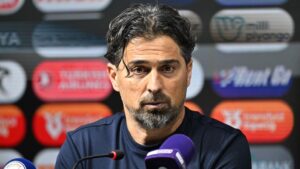 İlhan Palut: Lige iyi başlayamayan iyi bir takımız