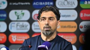 İlhan Palut: Oyuncularım mücadelelerinin karşılığını alamadıkları için daha çok üzülüyorum