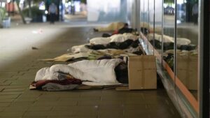 "İnsan hakları" diyen İngiltere evsizlerine bakamadı! Ölümler rekor seviyeye yükseldi