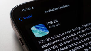Yazım hatalarının sebebi siz değilsiniz: iOS 26 klavye hatası kanıtlandı