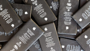 Apple, pili büyütmeden iPhone pil ömrünü uzatacak çözümü buldu