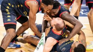 İspanya Ligi'nde akılalmaz basket! Maçın bitmesine 1.3 saniye kala…