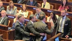 İsrail parlamentosunda Trump'ı protesto etmişti: Kral çıplak, dedik