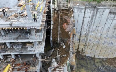 İstanbul'da korkutan göçük: İstinat duvarı yıkıldı