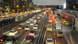 İstanbul'da trafik yine kilitlendi… Yoğunluk yüzde 89'ye çıktı